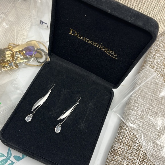 Vintage Diamonique 14K White Gold Dangle Earrings - Picture 3 of 5